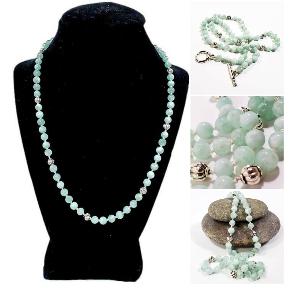 Green Moonstone Hand-Knotted Necklace - Picture 9 of 10